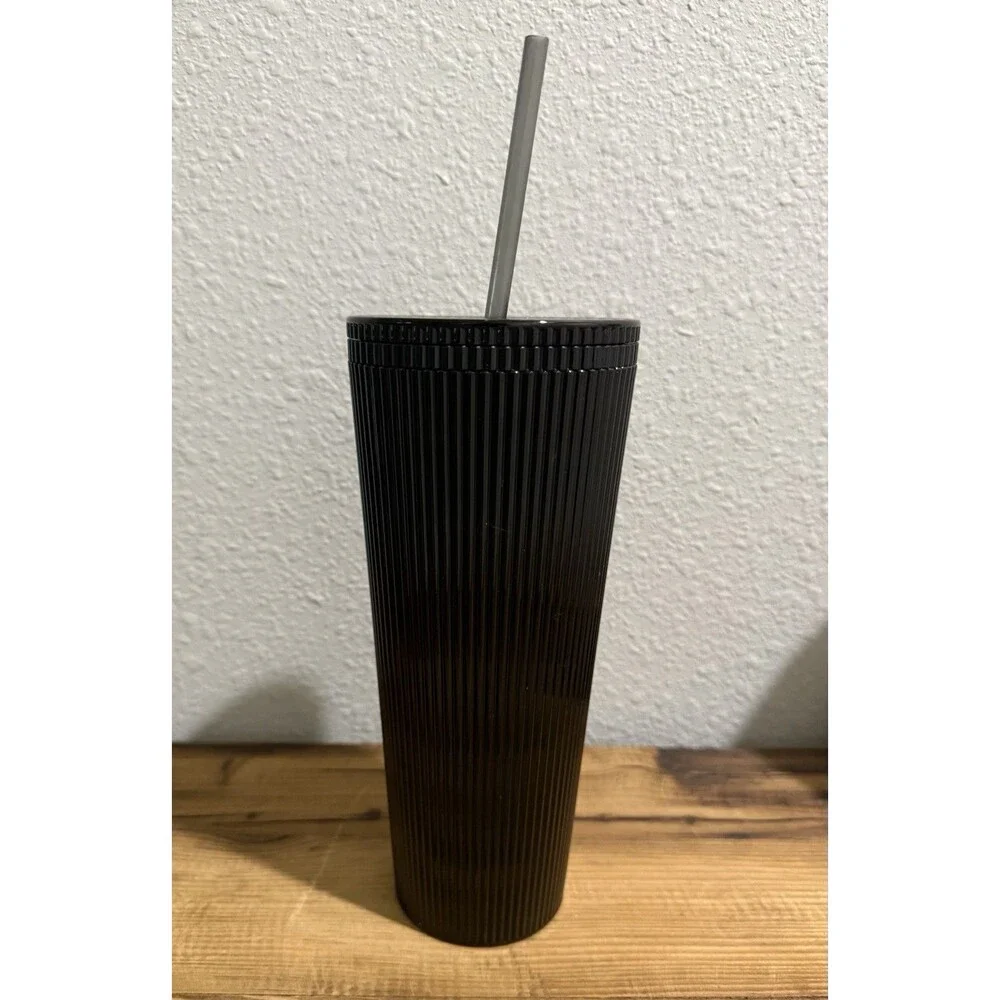 Starbucks Matte Black Pleated Tumbler 24oz Venti 2024 EUC